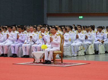 พิธีเจริญพระพุทธมนต์ ทำบุญตักบาตรพระสงฆ์ ถวายเป็นพระราชกุศล พารามิเตอร์รูปภาพ 7