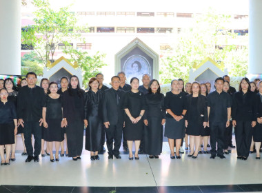 ร่วมลงนามถวายอาลัย สมเด็จพระนางเจ้าสิริกิติ์ ... พารามิเตอร์รูปภาพ 4